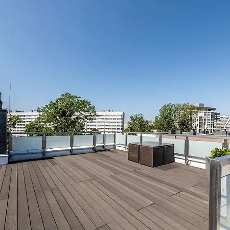 Apartment Lion - Rooftop With Terrace *